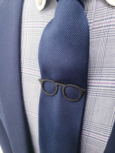 Load image into Gallery viewer, Men's Glasses Tie Bar