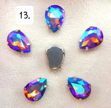 Load image into Gallery viewer, Crystal Flower Lapel Pin With 4 Gold Or Silver Chains