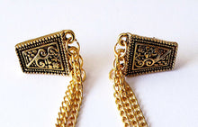 Load image into Gallery viewer, Gold Glyph Collar Chain Pin
