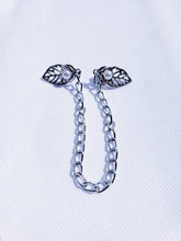 Load image into Gallery viewer, Pearl Leaf Collar Chain Pin