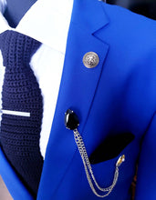 Load image into Gallery viewer, Exquisite Lion Clasp Lapel Pin