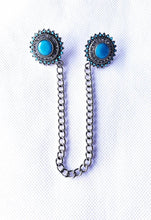 Load image into Gallery viewer, Collar Chain Pin with Turquoise Center
