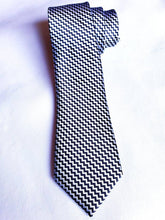 Load image into Gallery viewer, Men's High-Quality Silk Dress Necktie