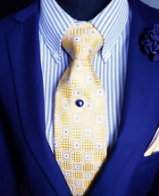 Load image into Gallery viewer, Crystal & Pearl Tie Pins