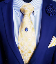 Load image into Gallery viewer, Dazzling Crystal Tie Pin