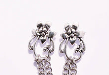 Load image into Gallery viewer, Stunning Flower Collar Chain Pin