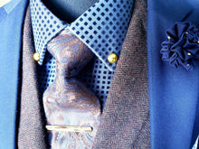 Load image into Gallery viewer, Unisex Pearl Collar Pin