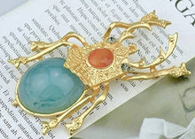 Load image into Gallery viewer, Crystal Clasp Beetle Lapel Brooch Pin