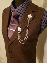 Load image into Gallery viewer, Elegant Leaf Lapel Pin with Silver Chains
