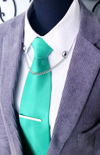 Load image into Gallery viewer, 12x12mm Silver Faceted Collar Chain Pin