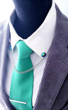 Load image into Gallery viewer, 12mm Faceted Iridescent Collar Chain Pin