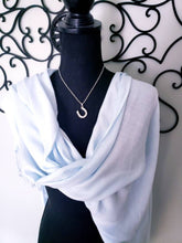 Load image into Gallery viewer, 17" Chain Crystal Horseshoe Charm Pendant Necklace