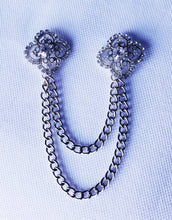 Load image into Gallery viewer, Crystal Star Collar Chain Pin