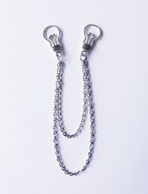 Load image into Gallery viewer, Light Bulb-shaped Collar Chain Pin