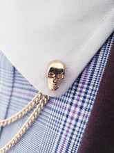 Load image into Gallery viewer, Skull Collar Chain Pin