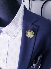 Load image into Gallery viewer, Crystal Sunflower Lapel Brooch Pin