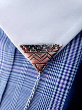 Load image into Gallery viewer, Triangle Collar Chain Pin