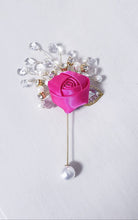 Load image into Gallery viewer, Pearl Crystal Beads Rose Lapel Pin