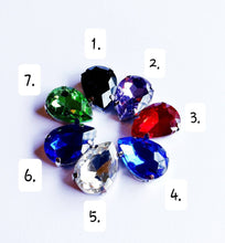 Load image into Gallery viewer, Crystal Flower Lapel Pin With 4 Gold Or Silver Chains