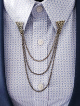 Load image into Gallery viewer, Metal Alloy Triangle Collar Pin