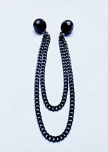 Load image into Gallery viewer, 12×12mm Black Facet Collar Pin with Chain