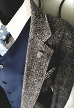 Load image into Gallery viewer, Crystal Rhinestones Jaguar Lapel Pin