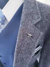 Load image into Gallery viewer, Retro Camera Brooch Lapel Pin