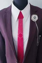 Load image into Gallery viewer, Natural Shell Flower Lapel Pin