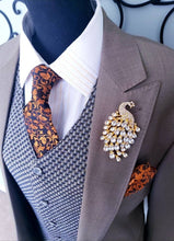 Load image into Gallery viewer, Rhinestone Peacock Brooch(Medium) Bridal Pin