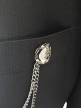 Load image into Gallery viewer, Elegant Cat Eye Feather Crystal Lapel Pin