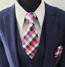 Load image into Gallery viewer, Men's Black Fuchsia Checkered Silk Necktie Set