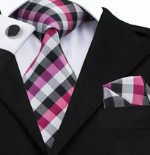 Load image into Gallery viewer, Men's Black Fuchsia Checkered Silk Necktie Set