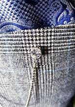 Load image into Gallery viewer, Stars Crystal Rhinestones Lapel Pin