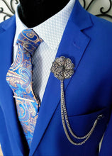 Load image into Gallery viewer, Crystal Flower Brooch Lapel Pin