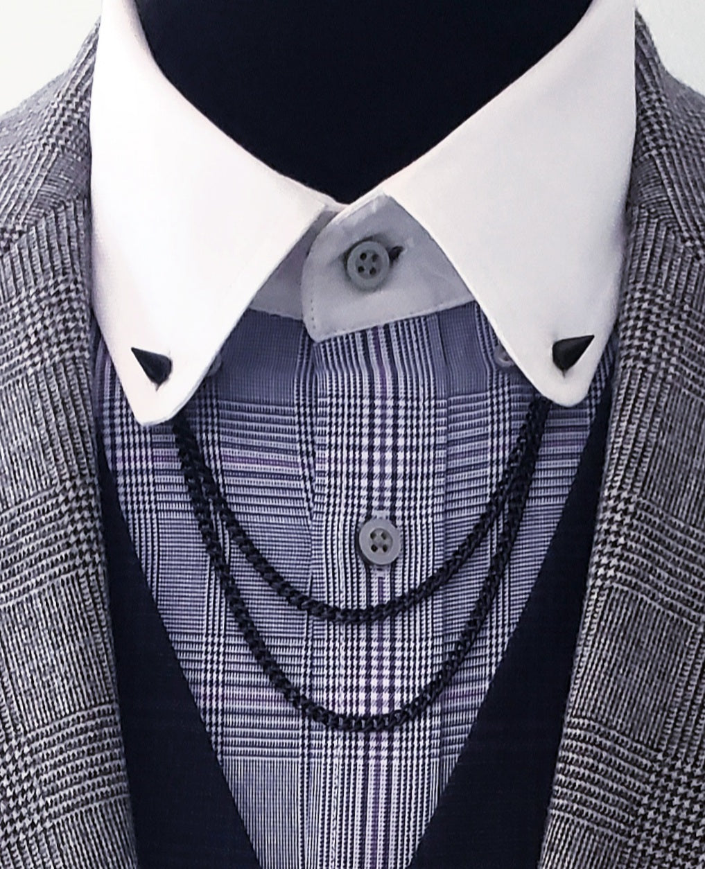 Black Spike Collar Chain Pin