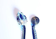 Load image into Gallery viewer, Crystal Lapel Pin With Lion Black Silver Chains

