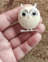 Load image into Gallery viewer, Pearl Owl Brooch Pin
