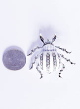 Load image into Gallery viewer, Beetle Crystal Clasp Lapel Pin 
