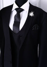 Load image into Gallery viewer, Beetle Crystal Clasp Lapel Pin 
