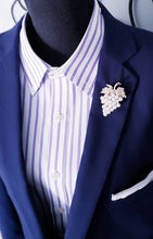 Load image into Gallery viewer, Pearl Grape Brooch Pins
