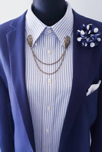 Load image into Gallery viewer, Skeleton Hands Collar Chain Pin

