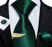 Load image into Gallery viewer, Men&#39;s Wing Tie Bar 
